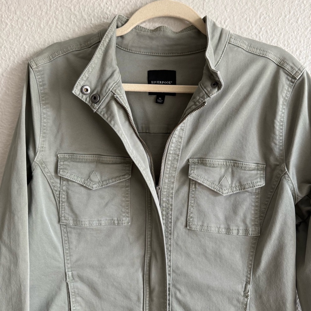 Liverpool Utility Jacket - Picture 4 of 13